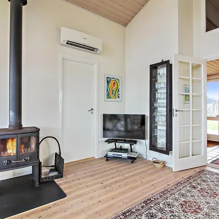Florida - 100m From The Sea By Interhome *